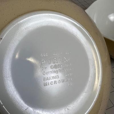 Pyrex Serving Bowls 
