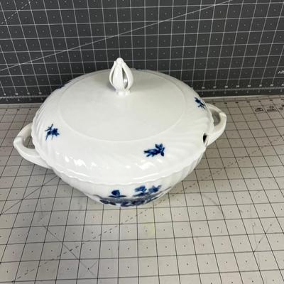 Royal Tetau Soup Tureen with Lid