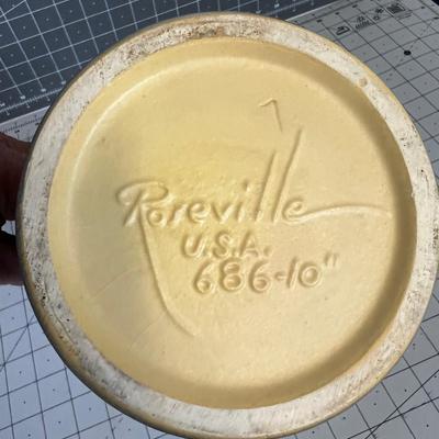 Roseville Water Lily Vase 