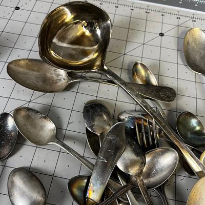 Silverplated; Silverware and Serving Ware