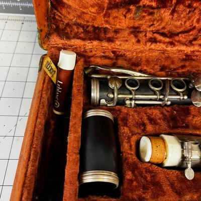 Pedler Clarinet in Leather Case 