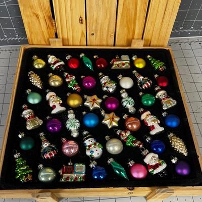 New Christmas Tree Glass Ornaments. 