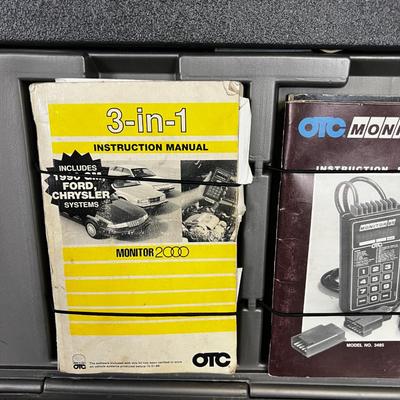 System OTC Car Checking the Engine Light on Cars. 