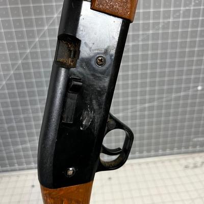 Vintage Daisy Pump BB Gun