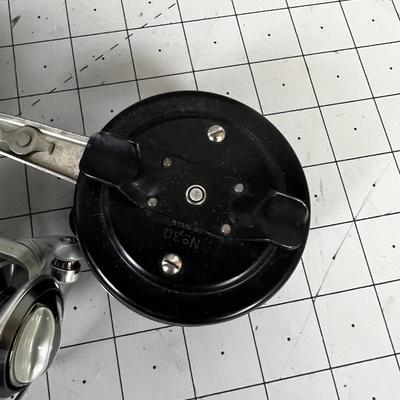 4- Vintage Fishing Reels 