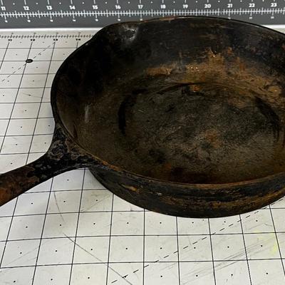 Antique Cast Iron Griswold ? Fry Pan