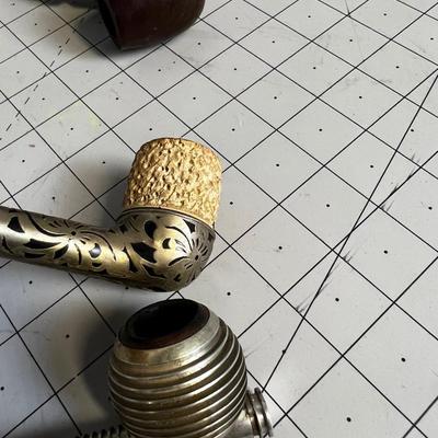 3 Vintage Tabaco Pipes 