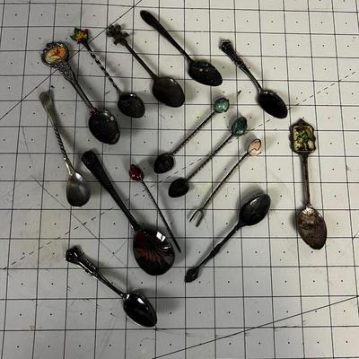 Silverplated Collector Spoons 