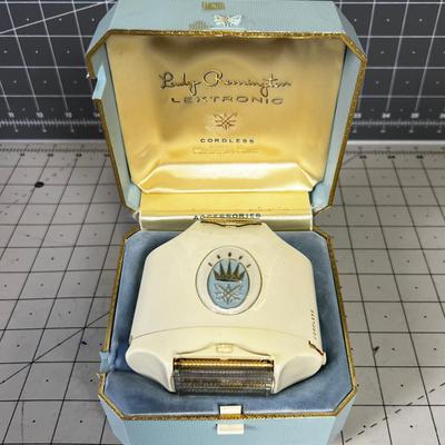 Lady Remington Electric Razor in its Case