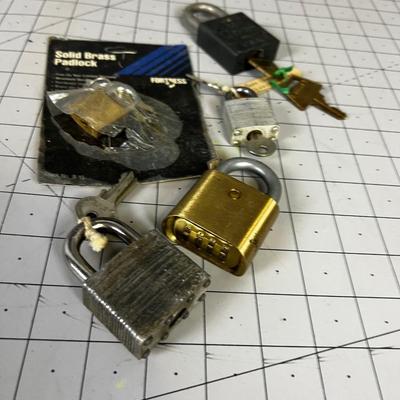 Vintage Pad Locks most with keys. 