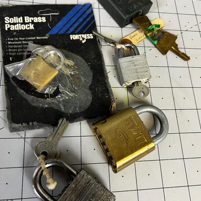 Vintage Pad Locks most with keys. 