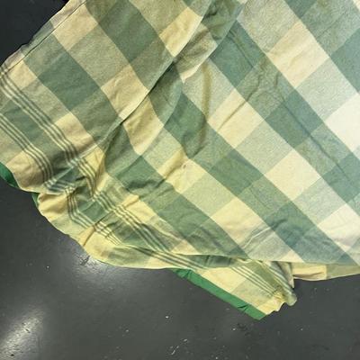 Vintage WOOL Blanket its Double Length 