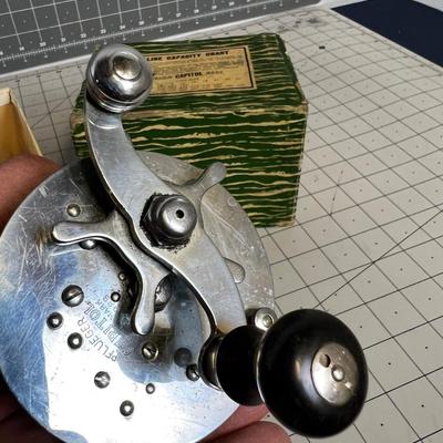 Pflueger Capital Fishing Reel 