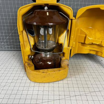 Lantern Coleman 275 with Hard Case. 