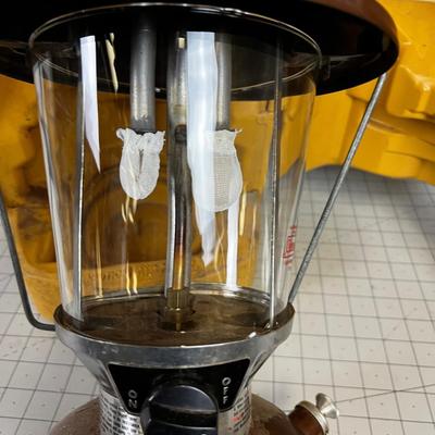 Lantern Coleman 275 with Hard Case. 