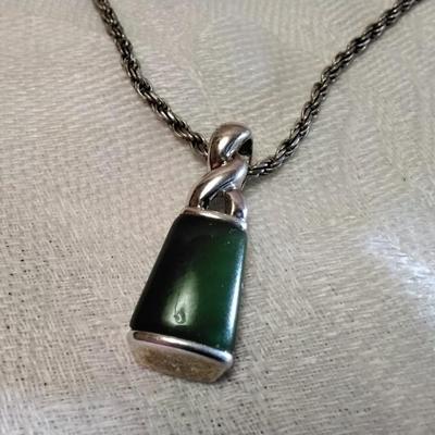Beautiful Vintage Jade 19" 925 Necklace