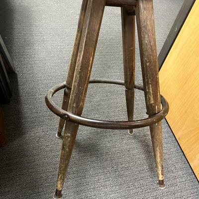 Vintage Round Stop Swivel Counter Stool Chair