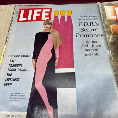Life Magazines from 1966