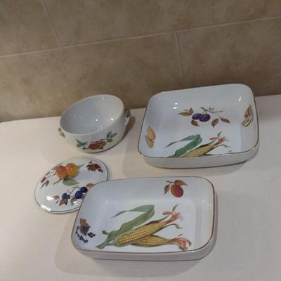 Collection of Porcelain Bake Ware