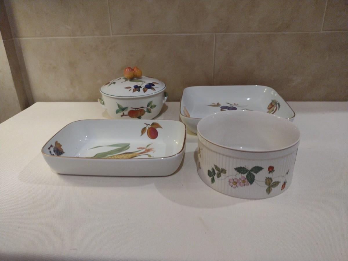 Collection of Porcelain Bake Ware