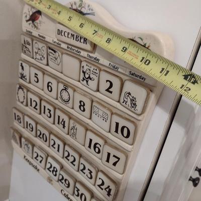 Ceramic Wall Calendar with Interchangeable Tiles