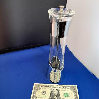 TALL DESIGNER PEPPERMILL SLEEK DESIGN LUCITE