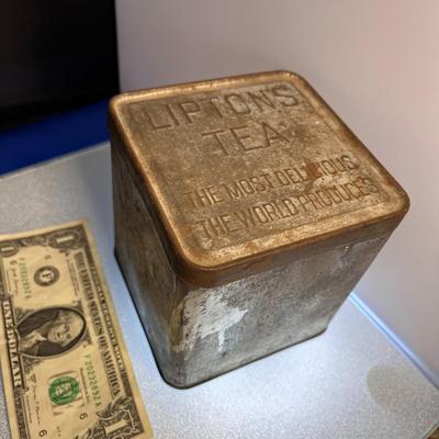 ANTIQUE LIPTONâ€™S TEA TIN