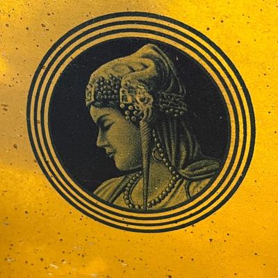 ANTIQUE CIGARETTES TIN
