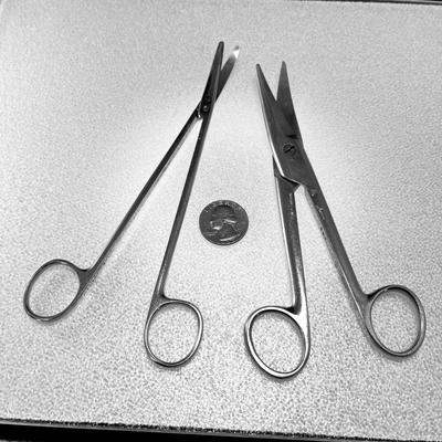 LAWTON SURGICAL CURVED TIP SCISSORS x2