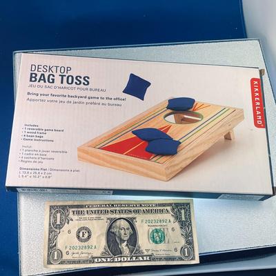 WOODEN DESKTOP BAG TOSS GAME