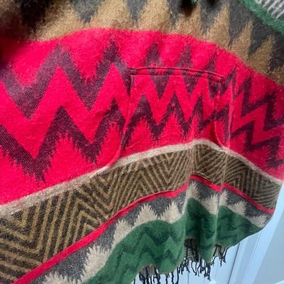 BEAUTIFUL WOOL PONCHO NEPAL