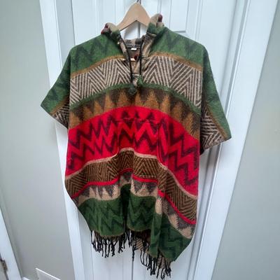 BEAUTIFUL WOOL PONCHO NEPAL