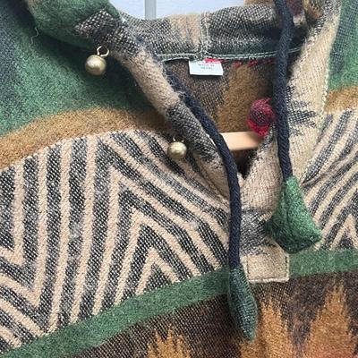 BEAUTIFUL WOOL PONCHO NEPAL