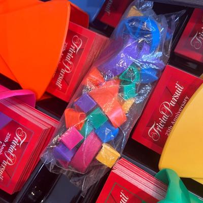 PARKER BROTHERS TRIVIAL PURSUIT GAME