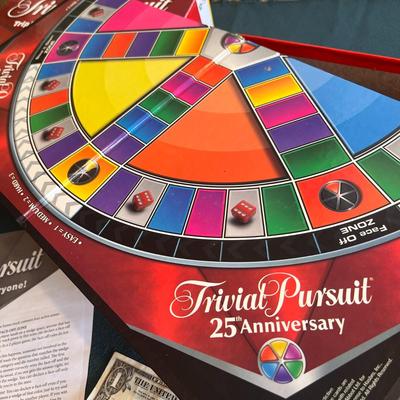 PARKER BROTHERS TRIVIAL PURSUIT GAME
