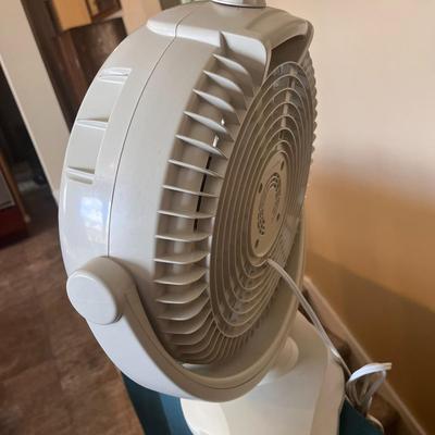 LAKEWOOD PORTABLE 3 SPEED FAN