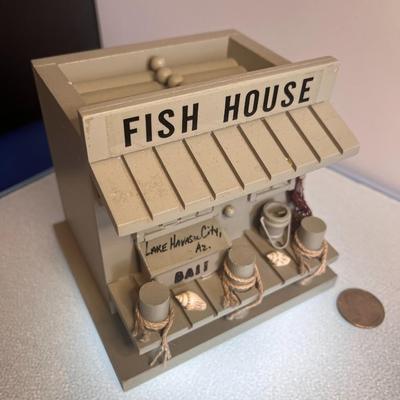 CUTE â€œFISH HOUSEâ€ BAIT SHOP COASTER SET
