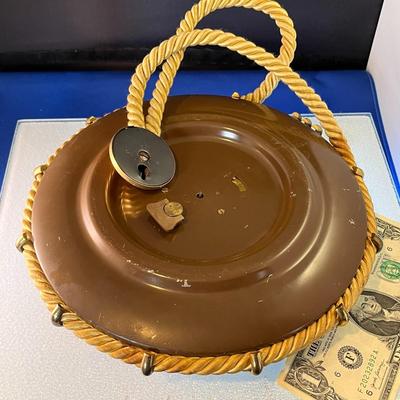 VINTAGE NAUTICAL MOTIF 8 DAY WALL CLOCK