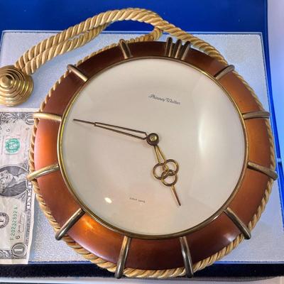 VINTAGE NAUTICAL MOTIF 8 DAY WALL CLOCK