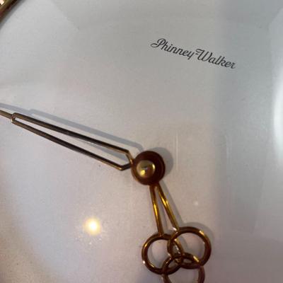 VINTAGE NAUTICAL MOTIF 8 DAY WALL CLOCK