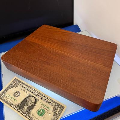 CUTCO WALNUT BOX FOR HOLDING CUTLERY