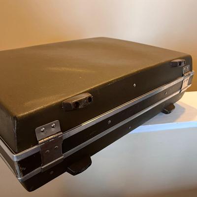 NATIONAL BRIEF CASE w/WORKING COMBINATION