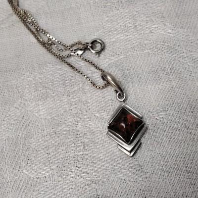 Beautiful Baltic Amber 16" 925 Necklace