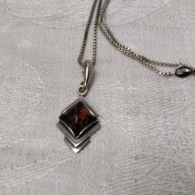 Beautiful Baltic Amber 16" 925 Necklace