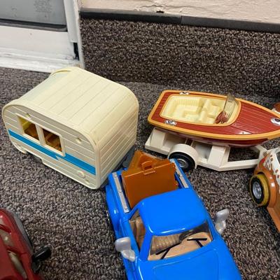 Mixed Lot of Outdoorsy Hobby Related Chevron Cars with Trailers Boat Animals