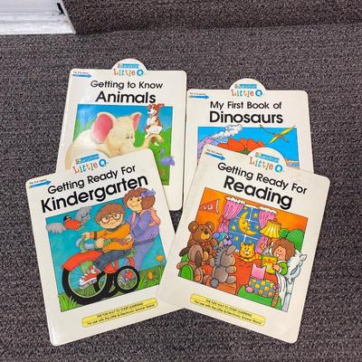 Lot of 4 Young Beginner Reader Books Ages 3-6