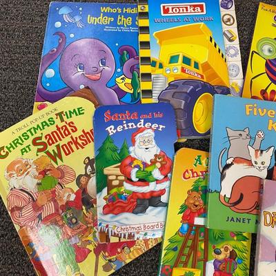 Mixed Lot of Small Child Toddler Kindergarten Board Books