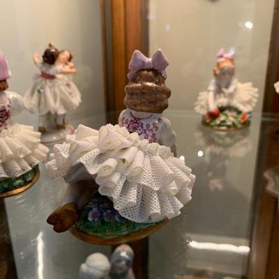 Antique German Porcelain Sitzendorf Dresden Lace and Flowers Girl in Field 4 inches tall Lot 1