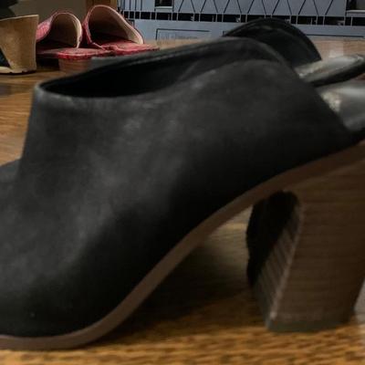 Vince Camuto mules