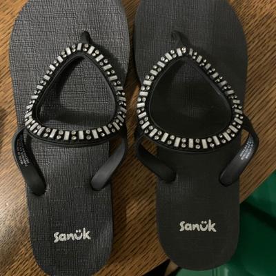 Sanuk brand flip flops